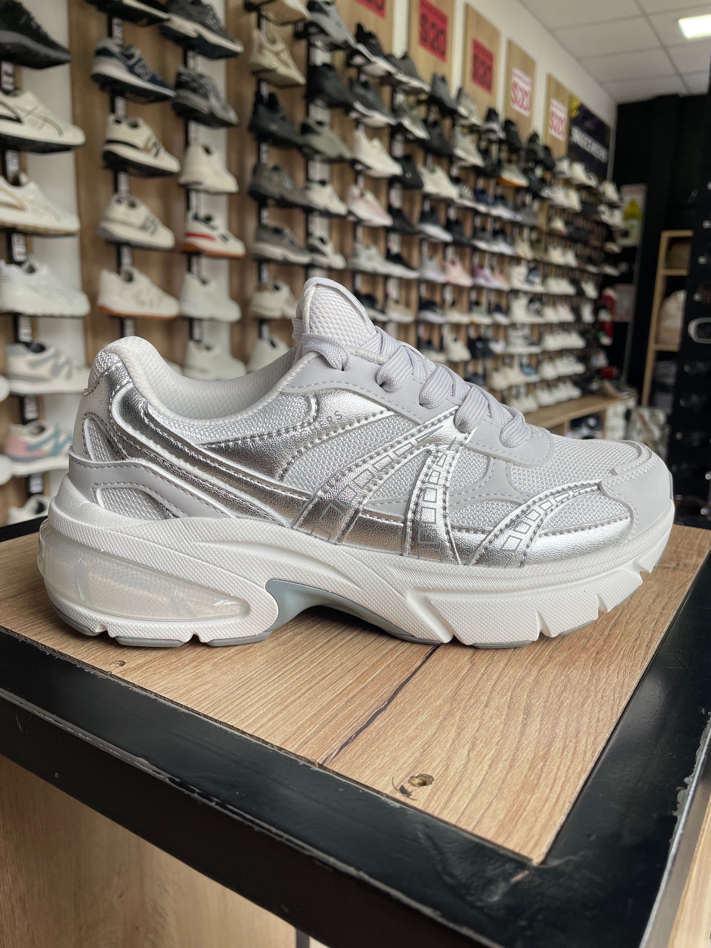 SKECHERS ST BLANCO
