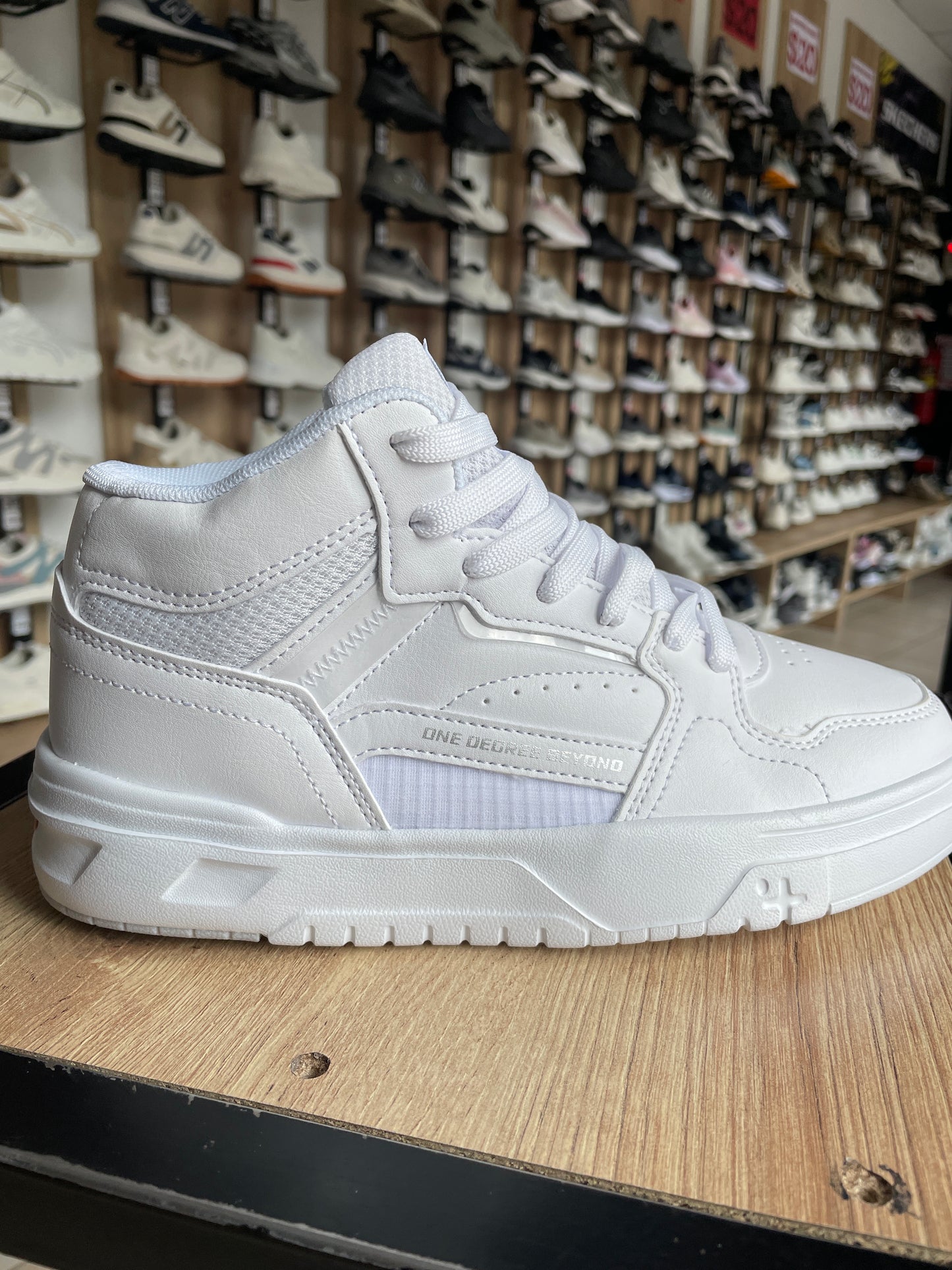 SNEAKER  SV BLANCO