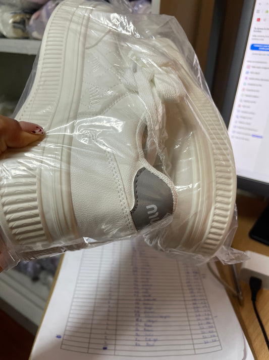 SNEAKER MI GRIS