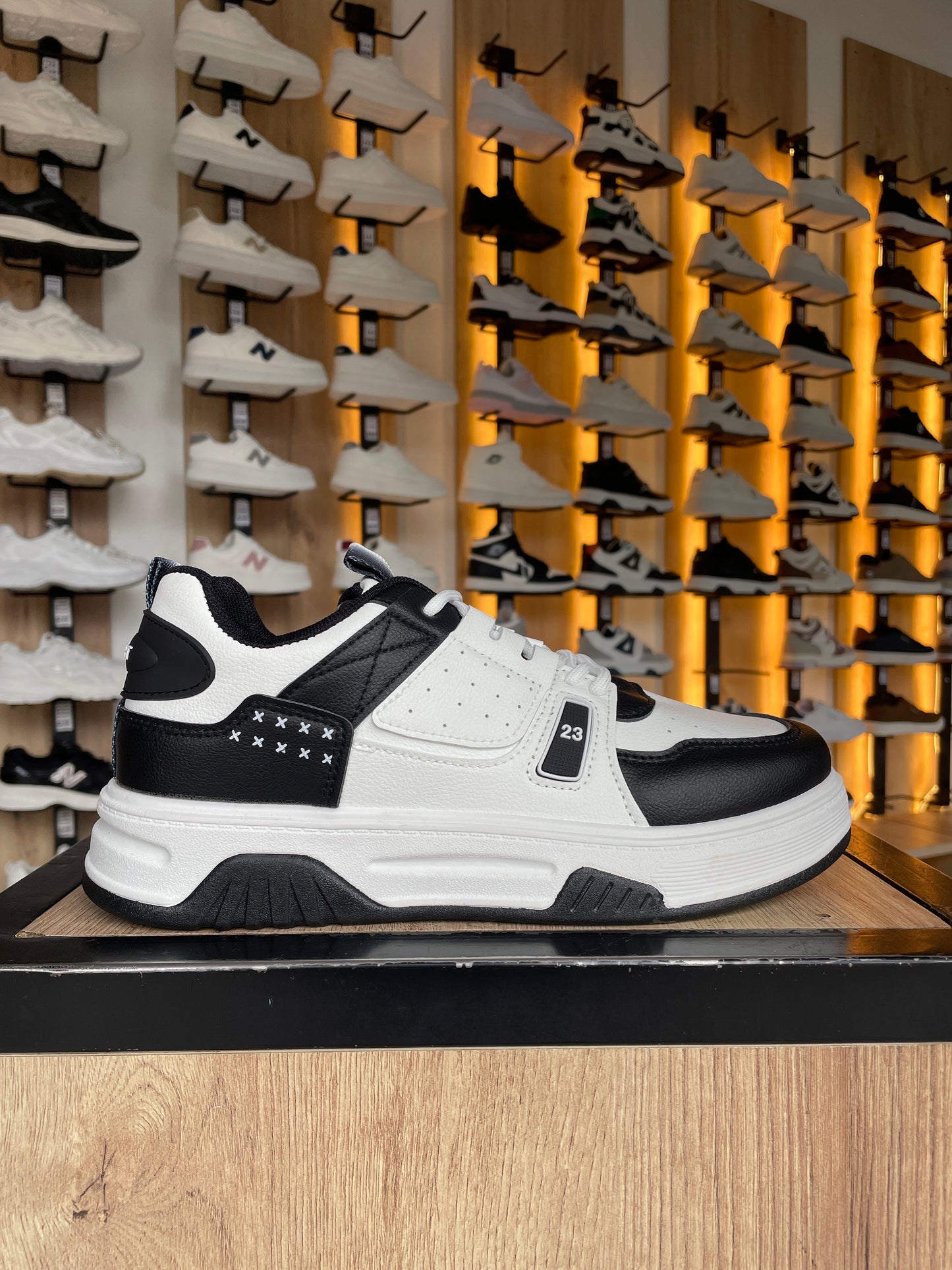 SNEAKER PT B/N