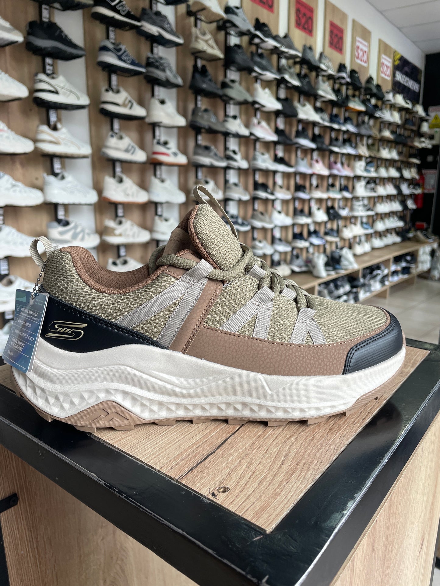 SKECHERS WMF BEIGE