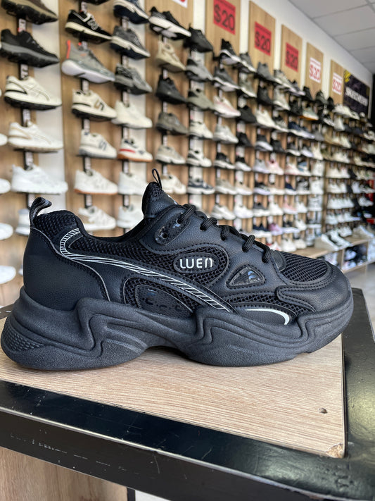 ZAPATILLA LU NEGRA