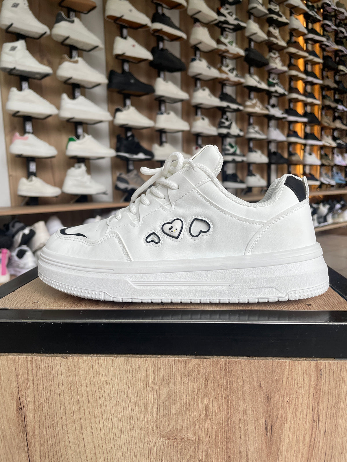 SNEAKER HKY NEGRO