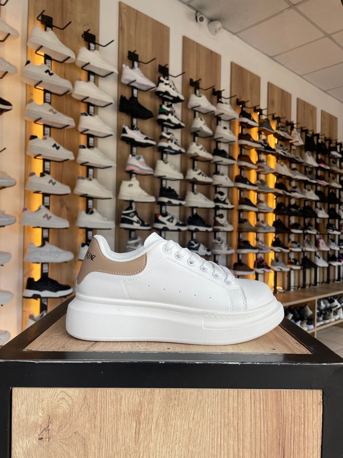 SNEAKER MQ15 BLANCO/BEIGE