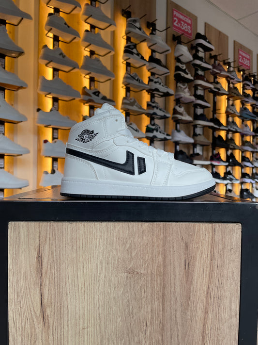 SNEAKER LM B/N NIÑO