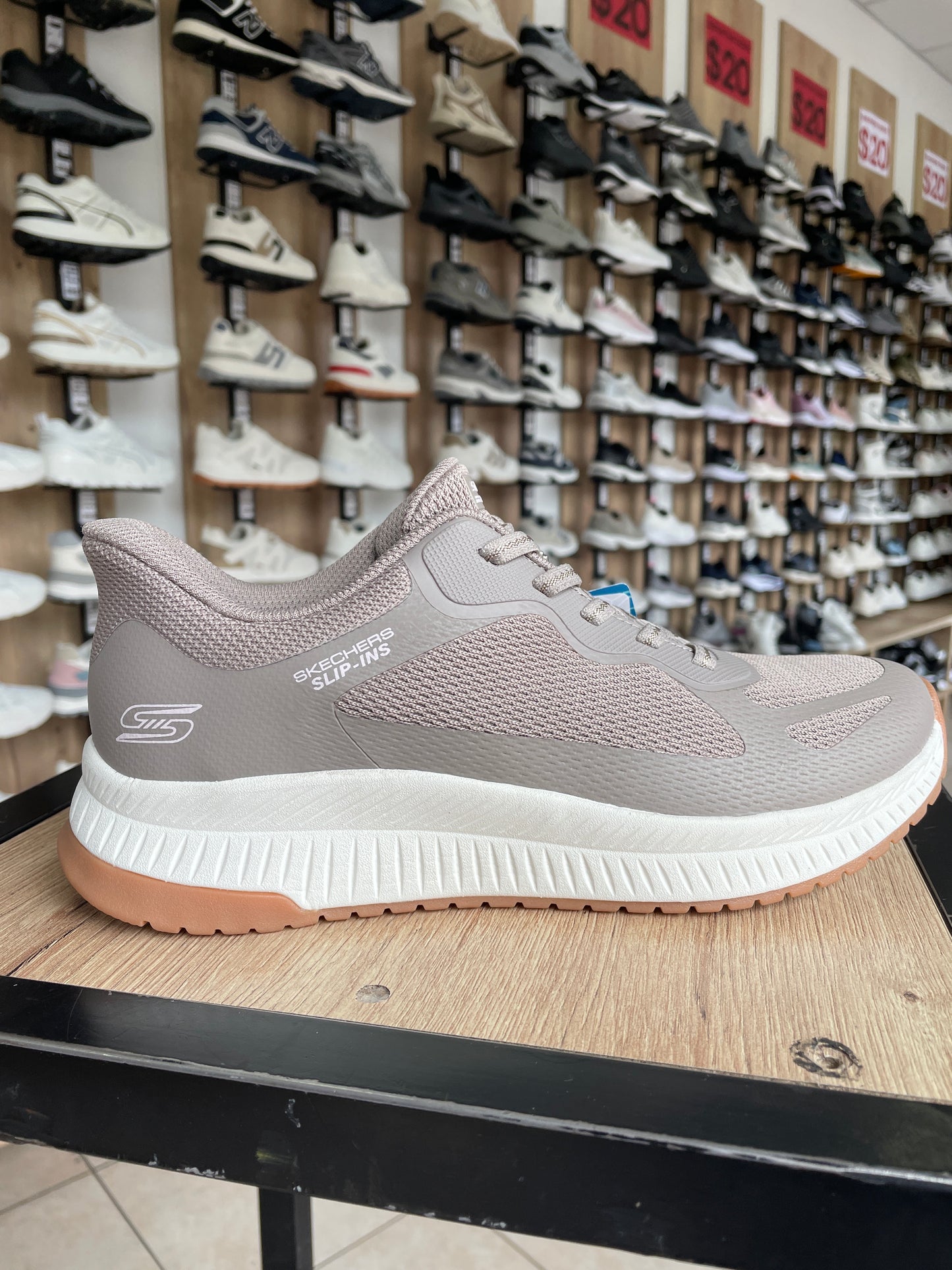 SKECHERS HF BEIGE