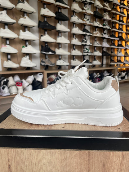 SNEAKER HKY CAFE