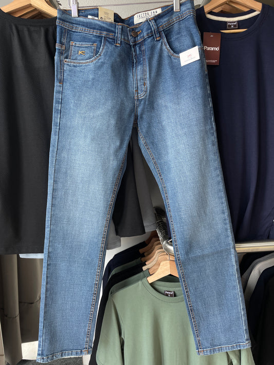 Jean Semi-Tubo