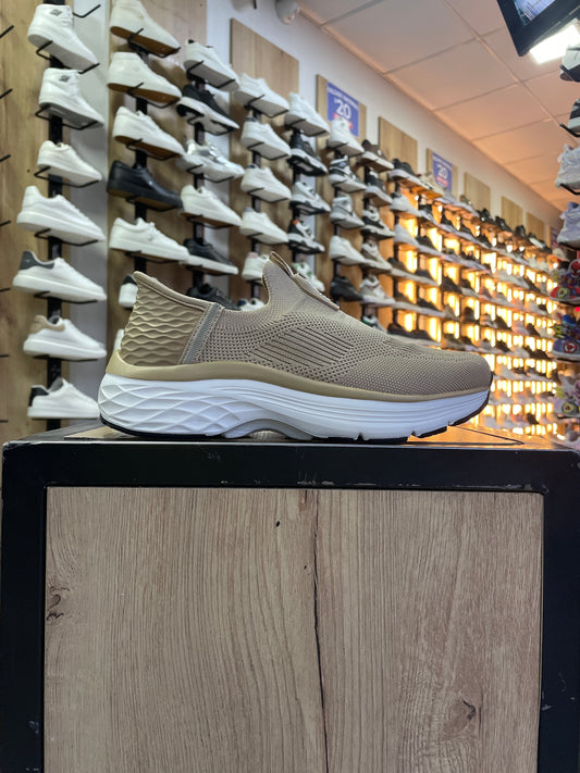 ZAPATILLA ED57W01 MARRÓN