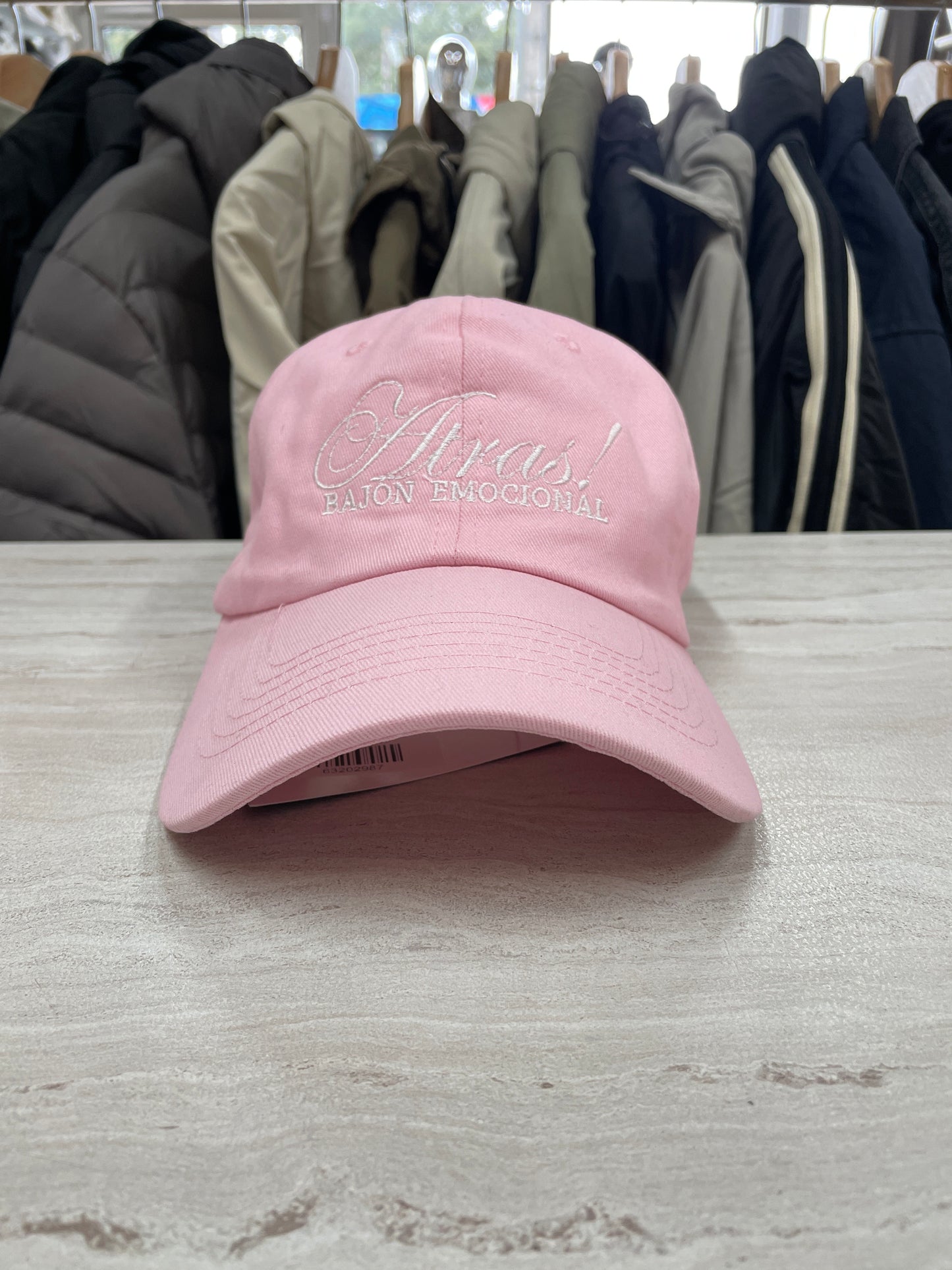 GORRA “ATRÁS BAJÓN EMOCIONAL”