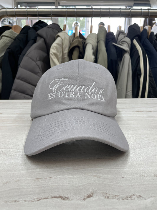 GORRA “ECUADOR ES OTRA NOTA”