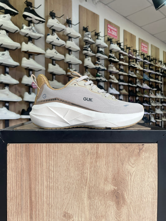 DEPORTIVO GUK BEIGE
