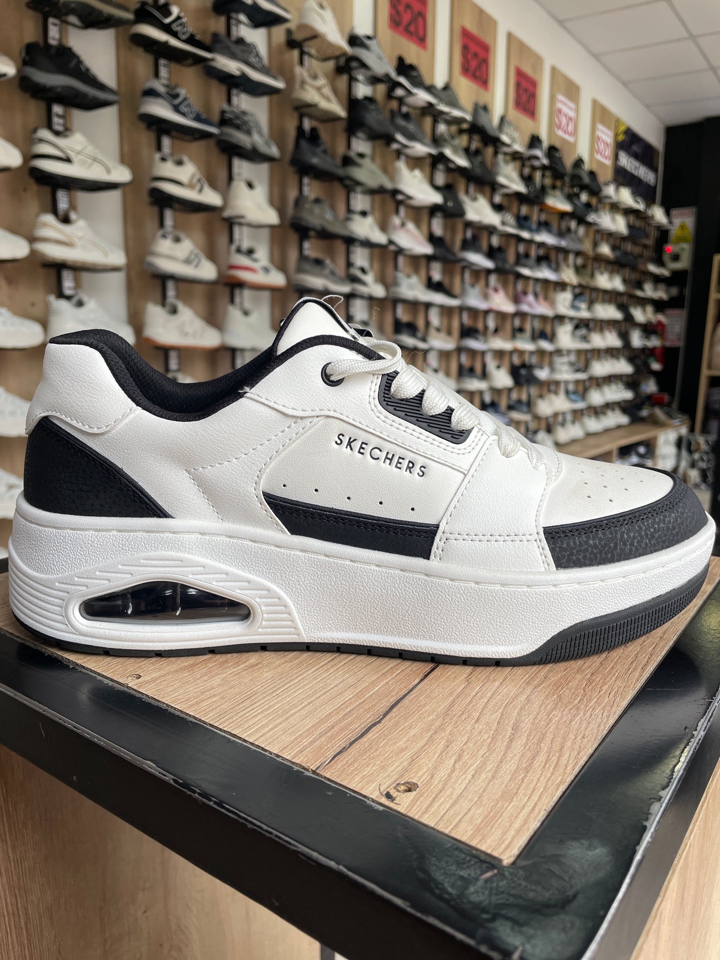 SKECHERS STM BLANCO/N