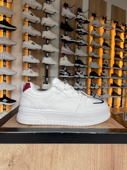 SNEAKER IN VINO