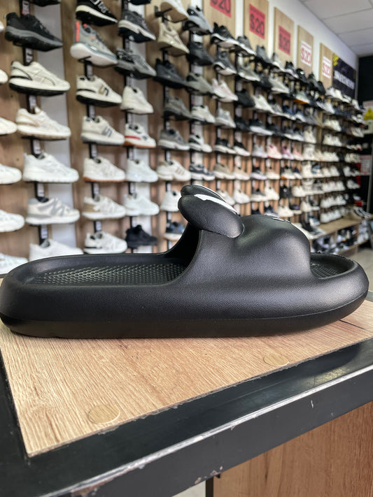 SANDALIA CONEJO NEGRA