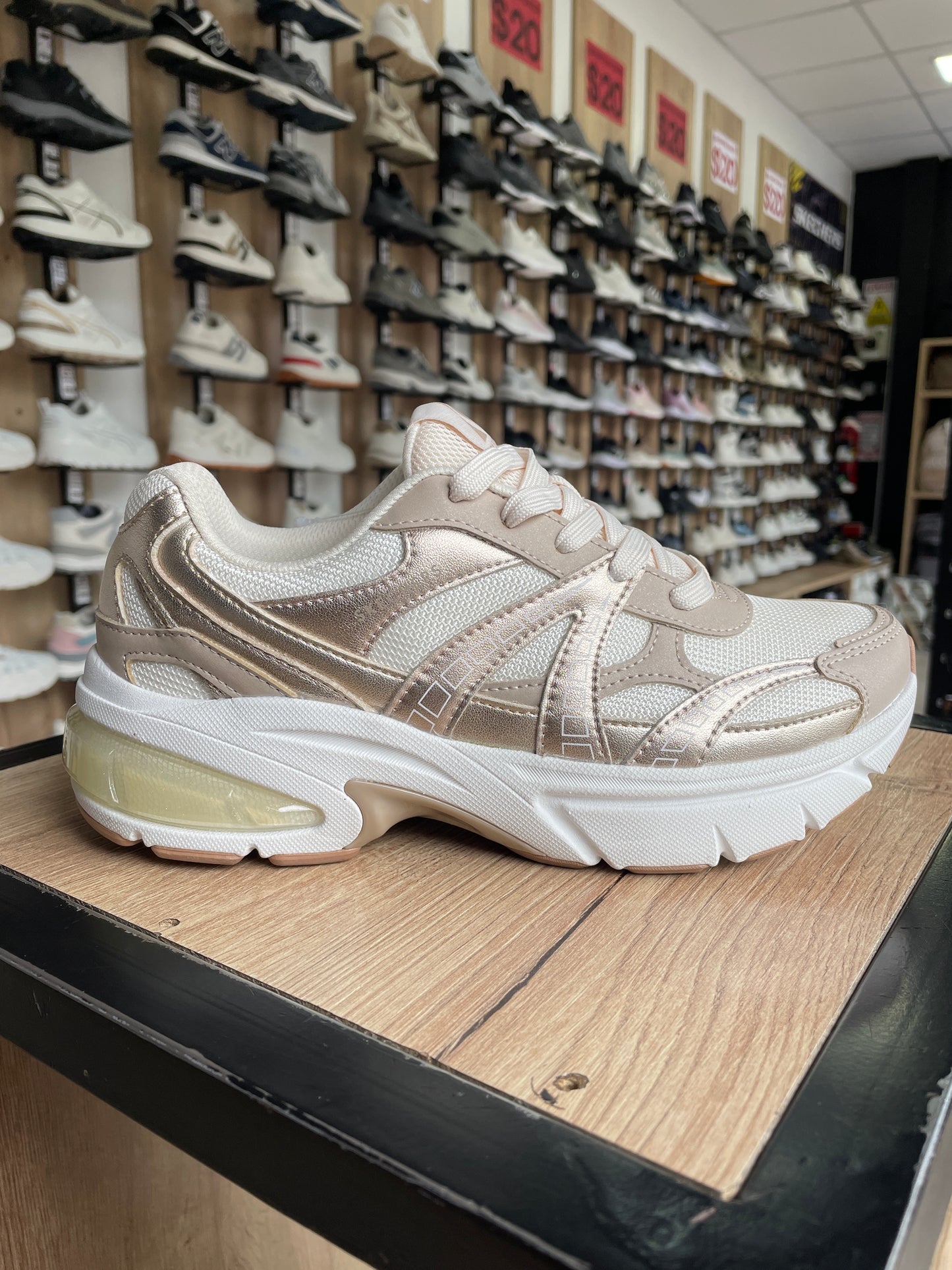 SKECHERS ST BEIGE