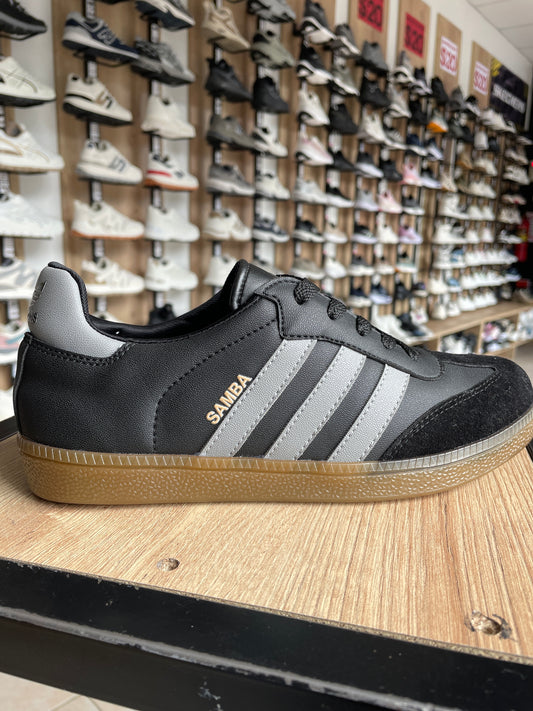 SNEAKER SM NEGRO GRIS