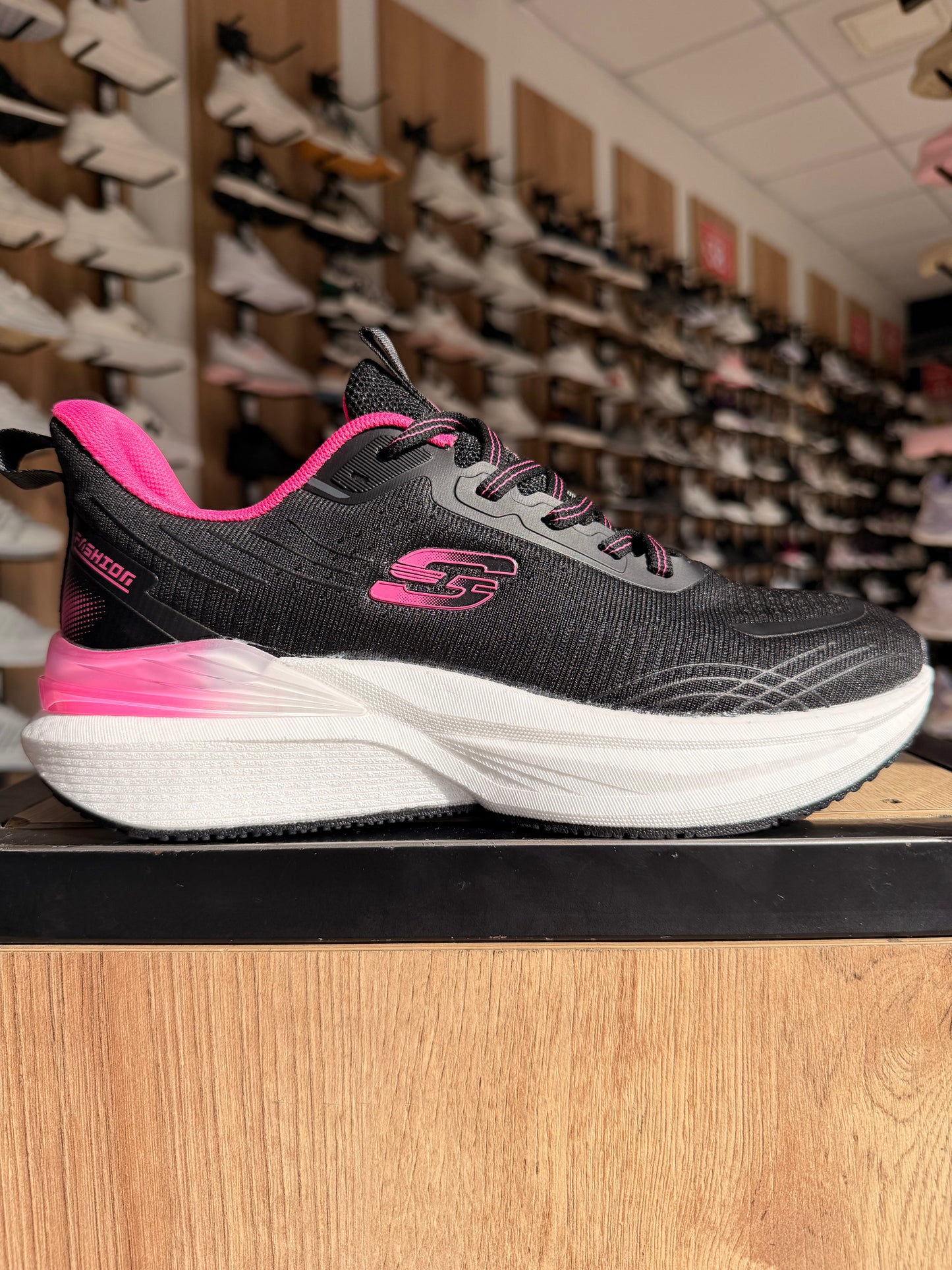 DEPORTIVO SKN FUCSIA