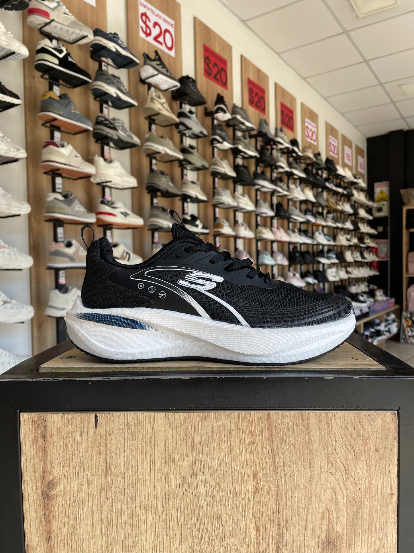 DEPORTIVO RK BLANCO/NEGRO