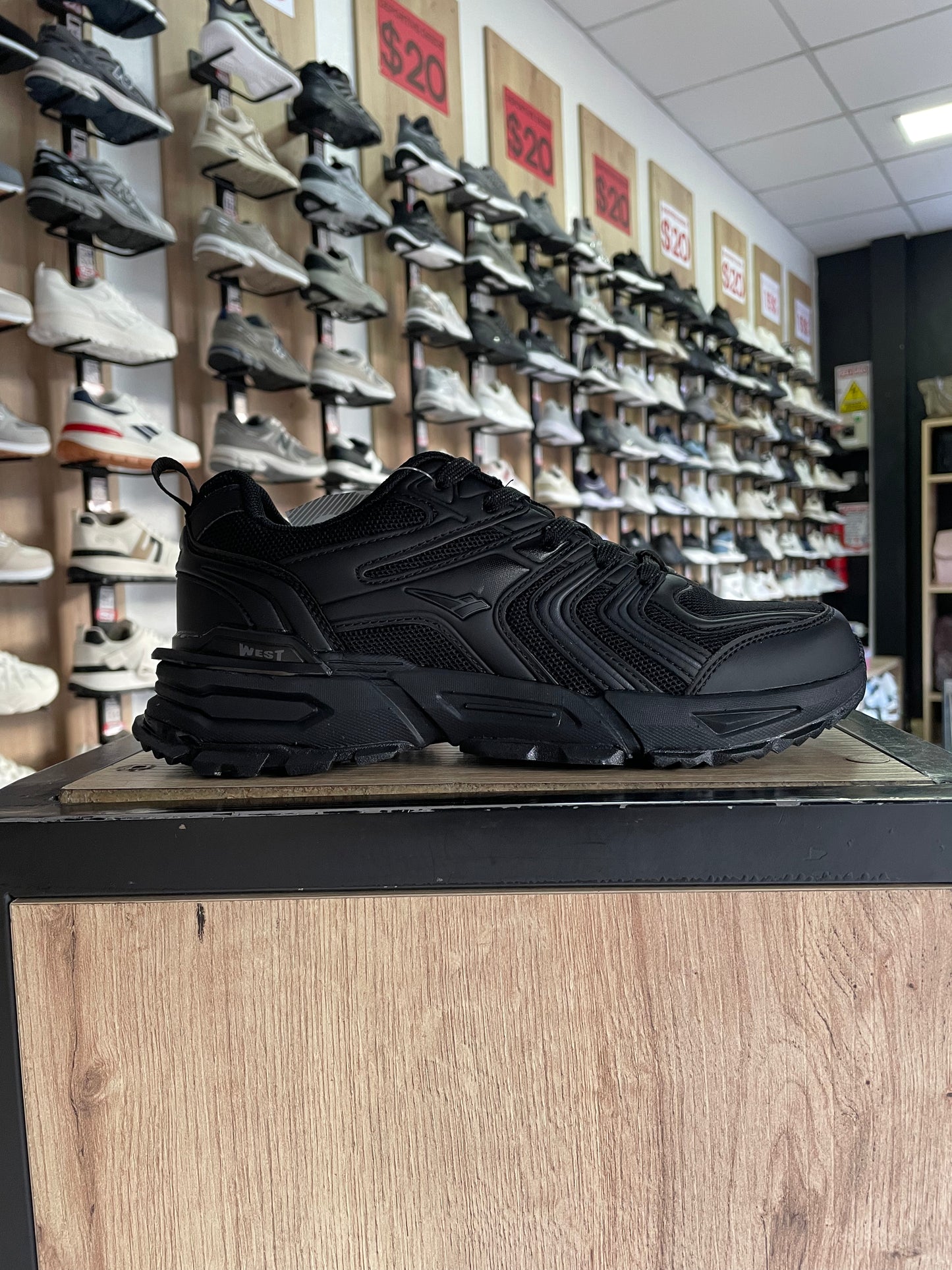 ZAPATILLA WEST NEGRA