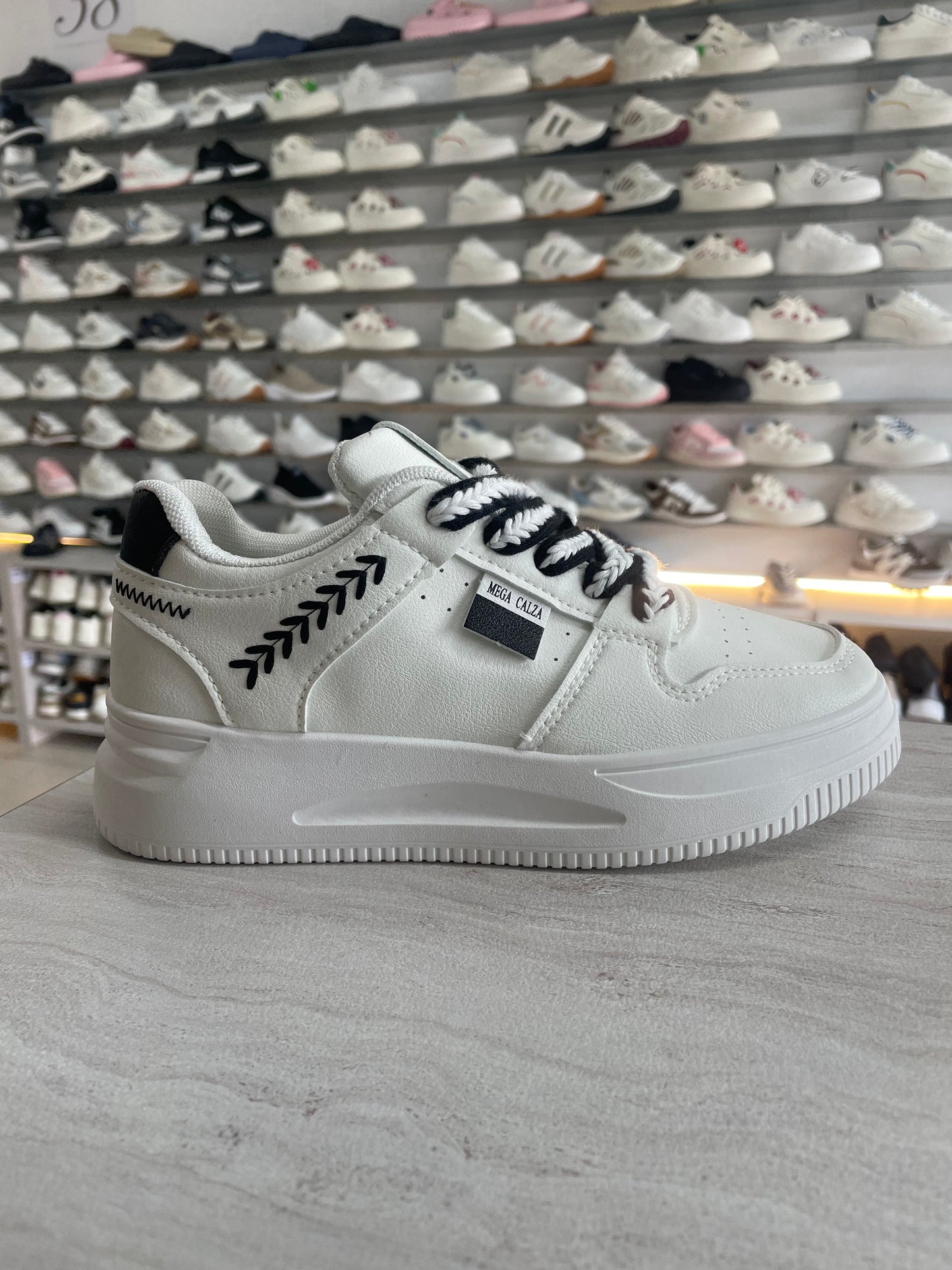 SNEAKER TG BLANCO/NEGRO