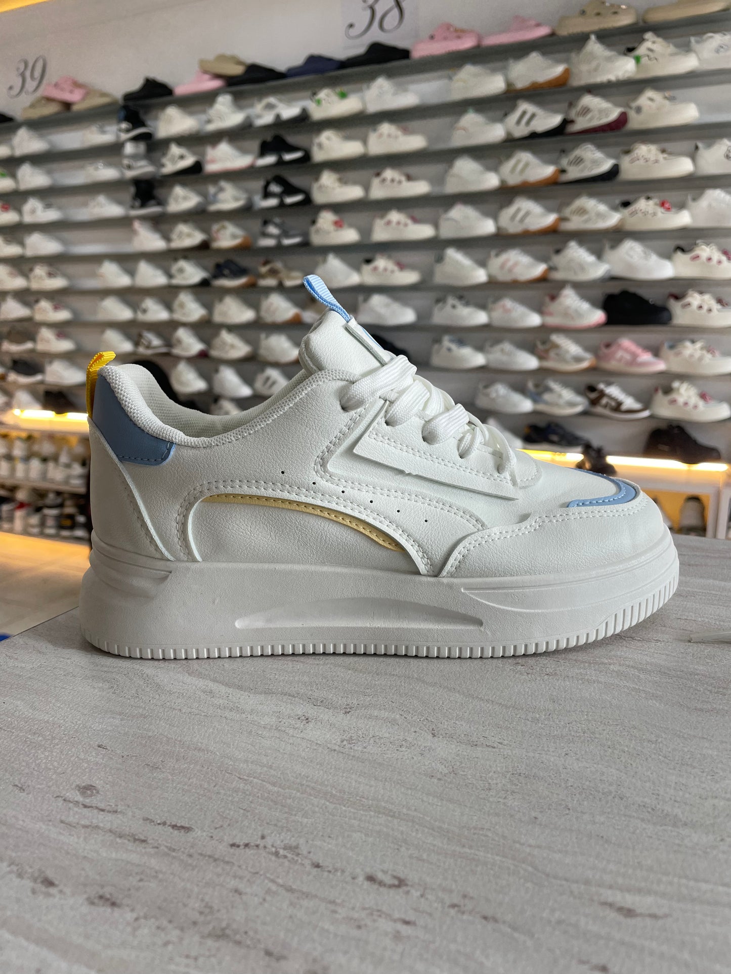 SNEAKER CL BLANCO/CELESTE