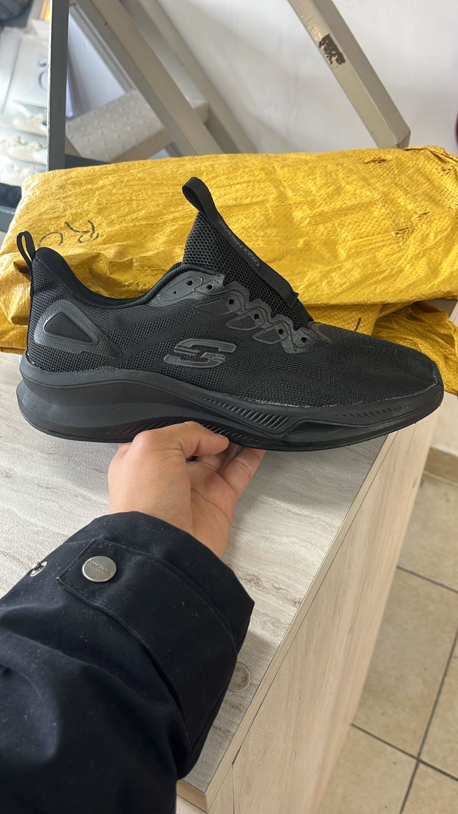 DEPORTIVO ZKB41 NEGRO