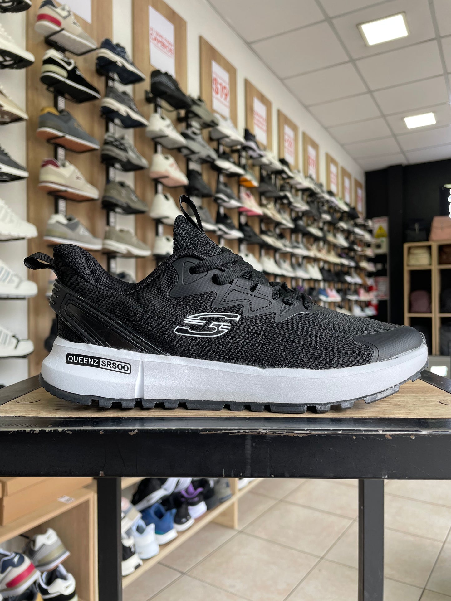 DEPORTIVO ZKB46 NEGRO