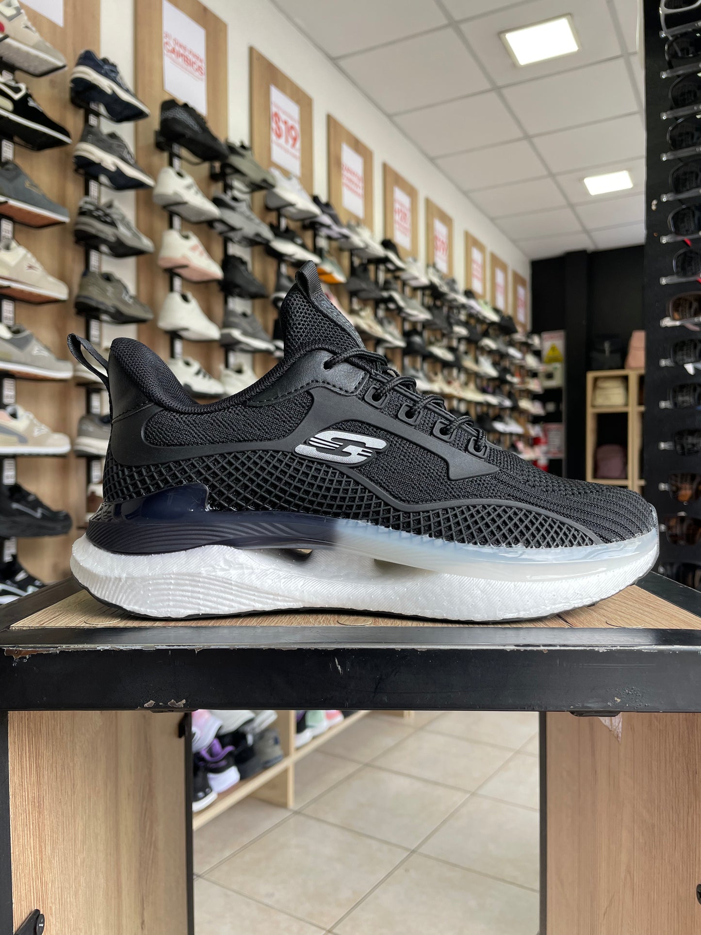 DEPORTIVO ZKB67 N/B