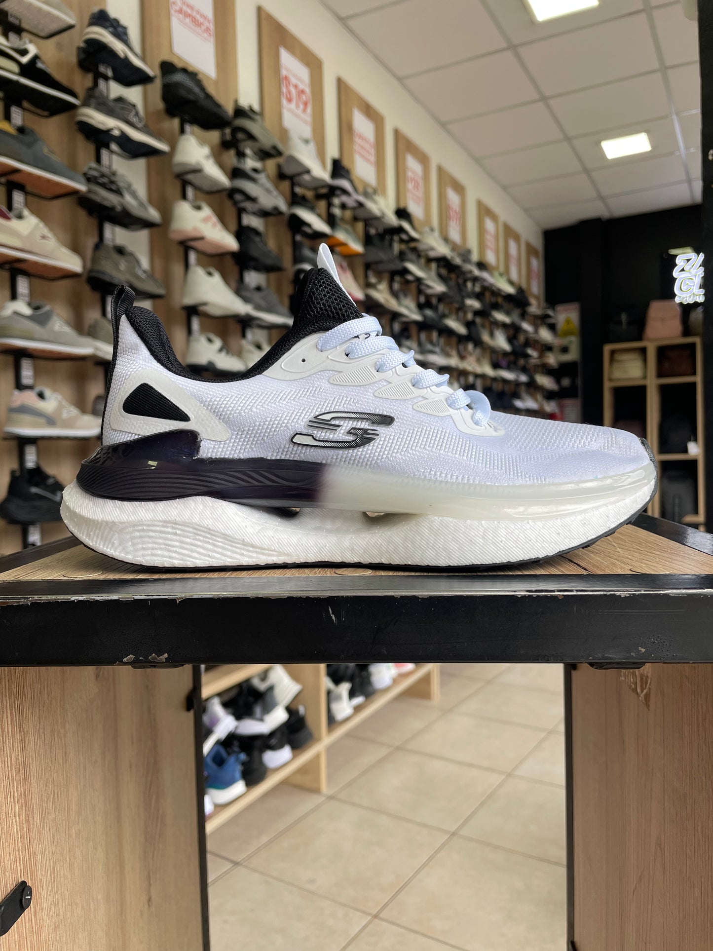 DEPORTIVO ZKB18 BLANCO