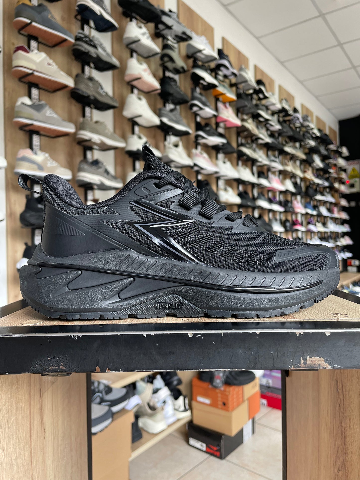 DEPORTIVO ZKB52 NEGRO