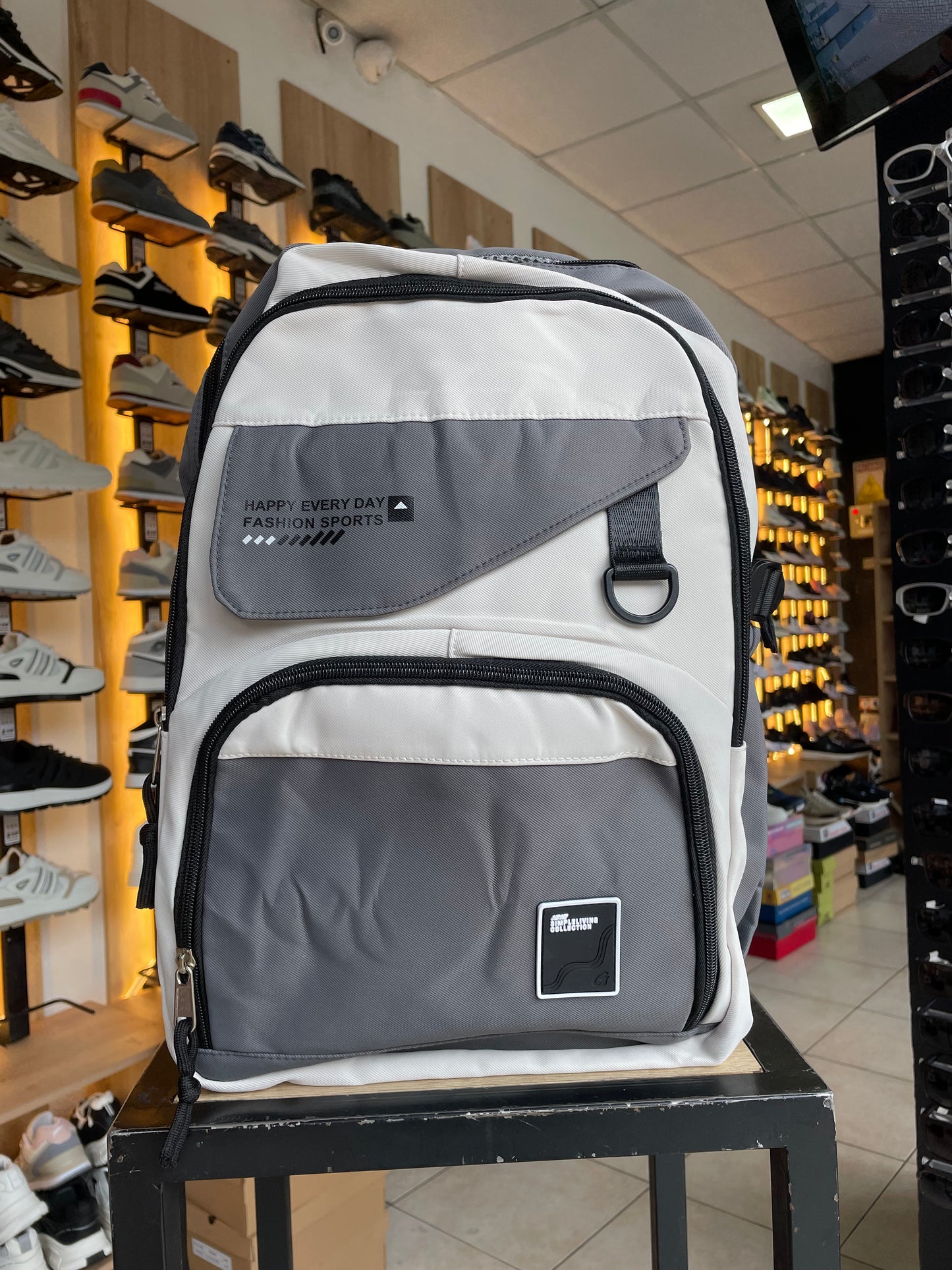 MOCHILA BI GRIS