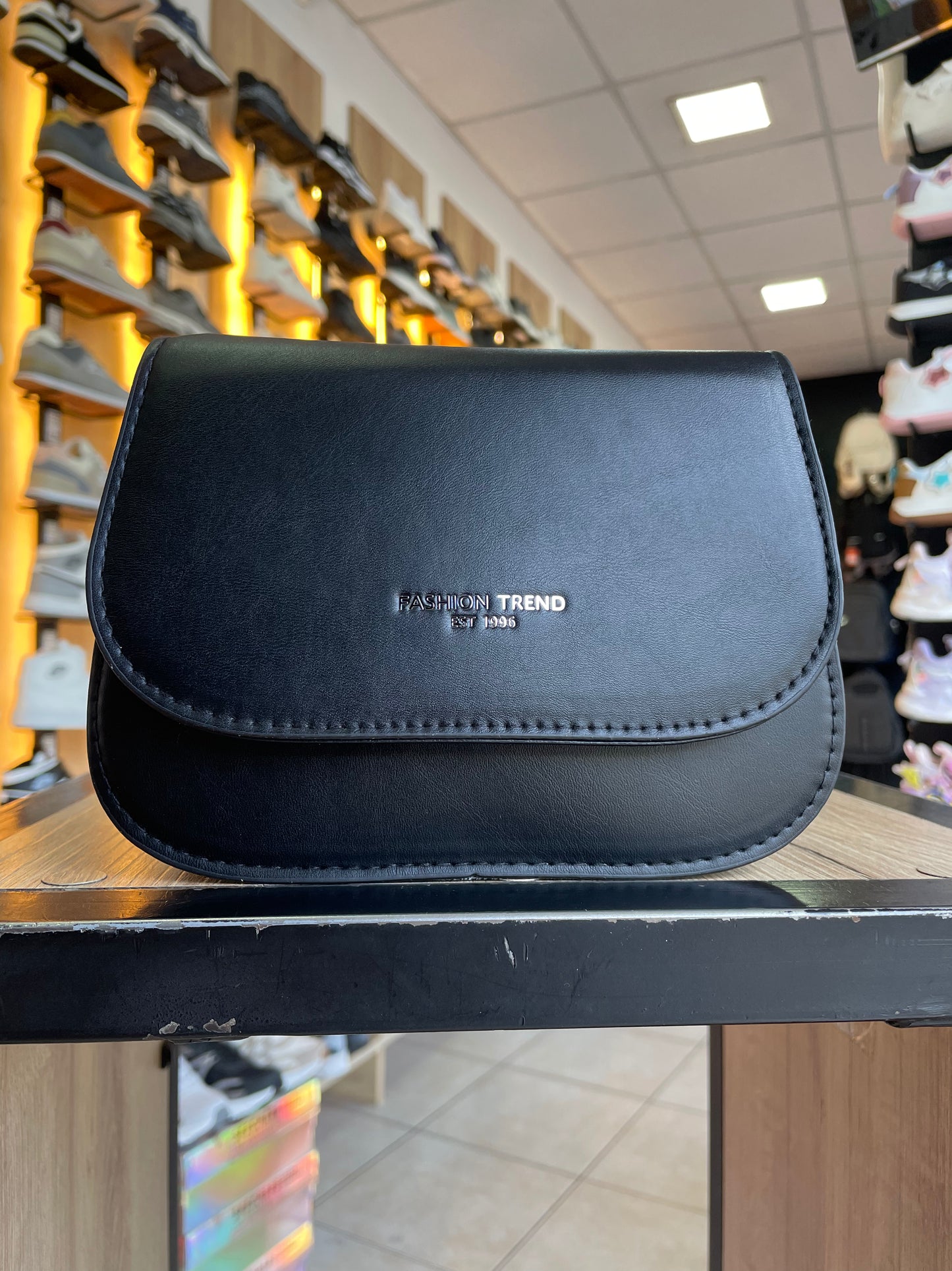 CARTERA CB NEGRA