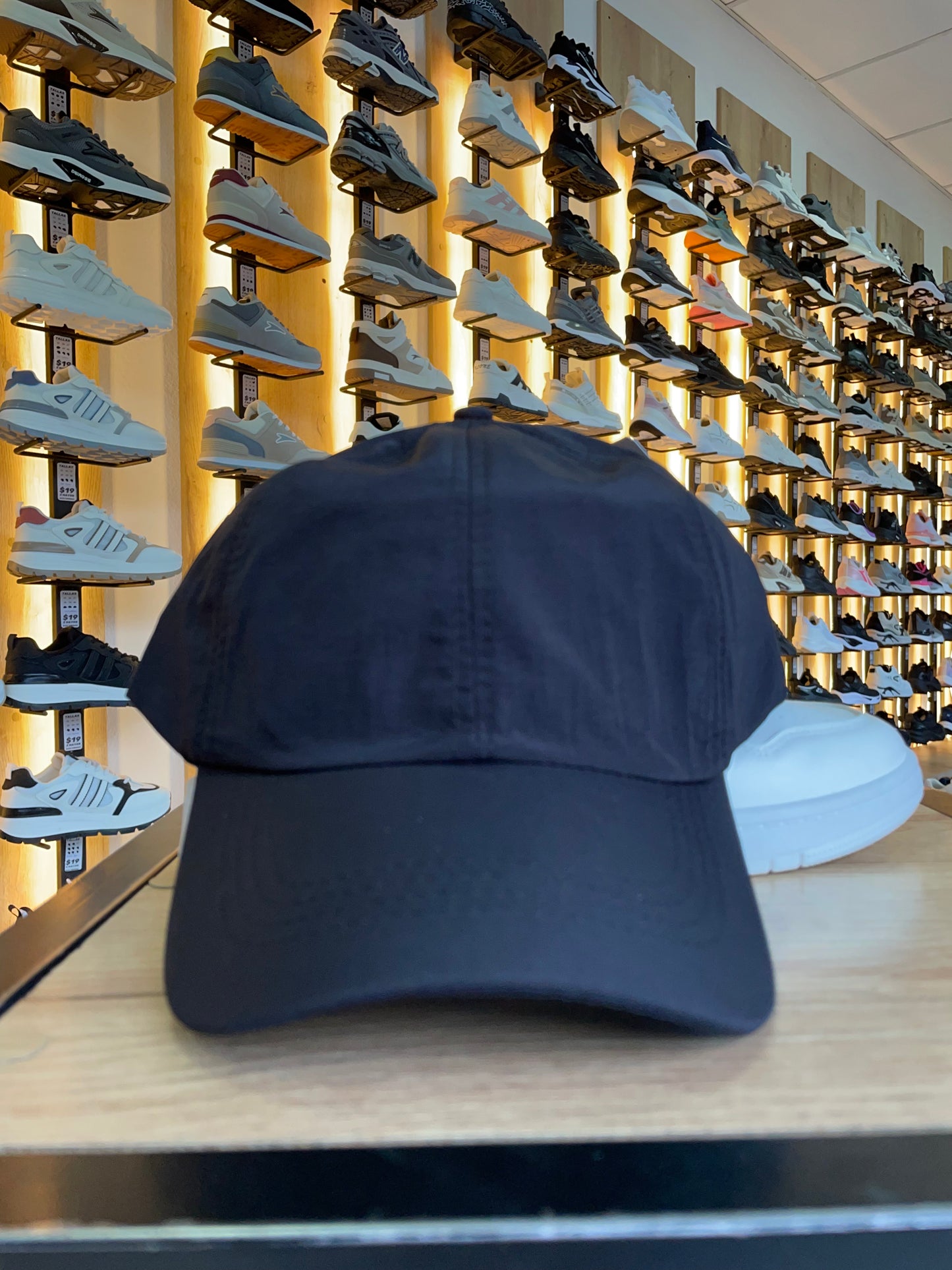 GORRAS NL NEGRA
