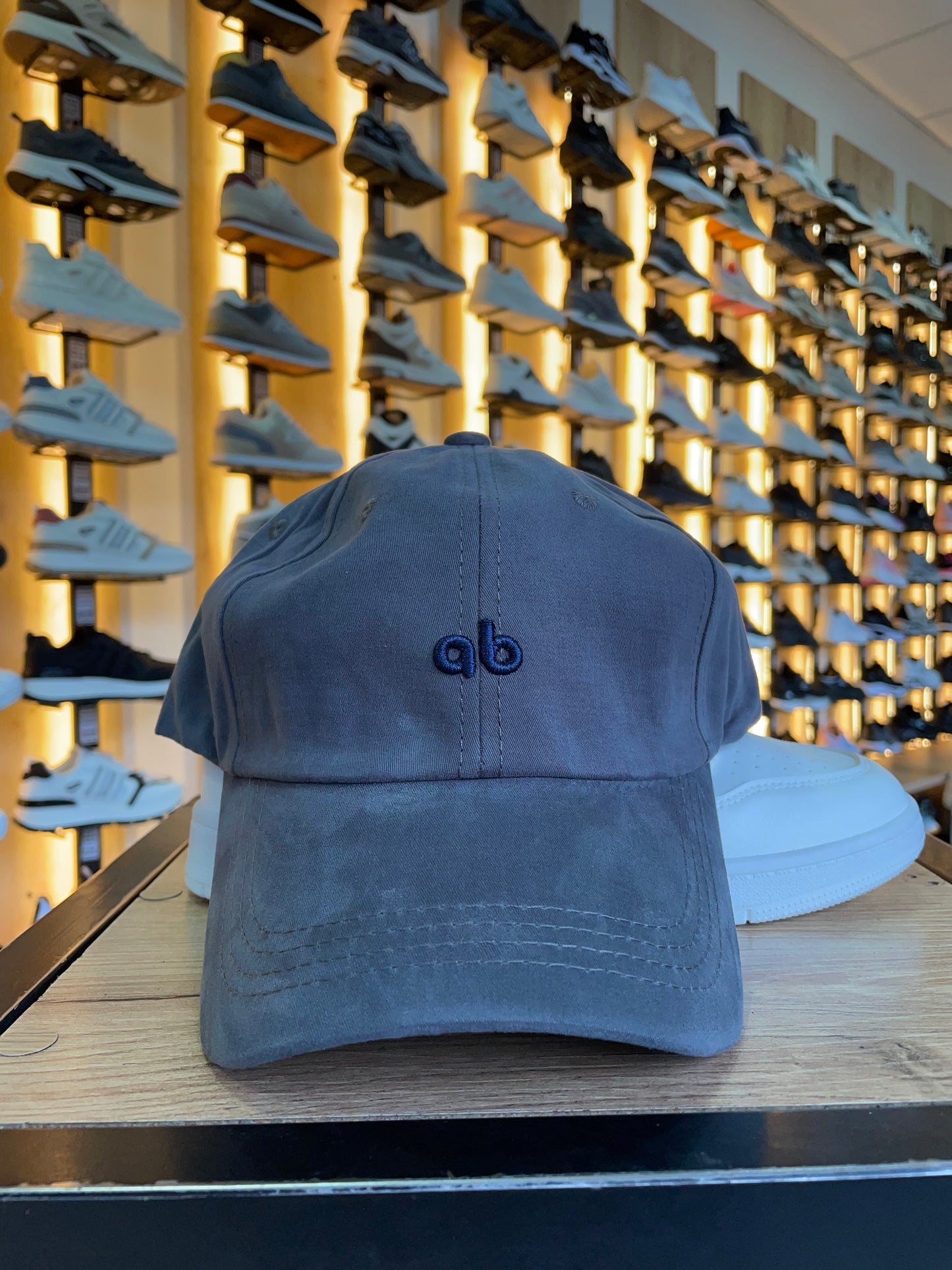 GORRAS LL PLOMO
