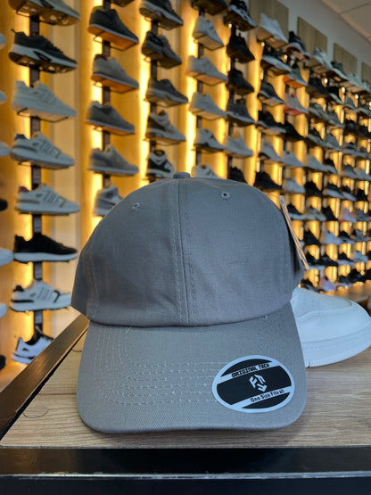 GORRAS LL PLOMO