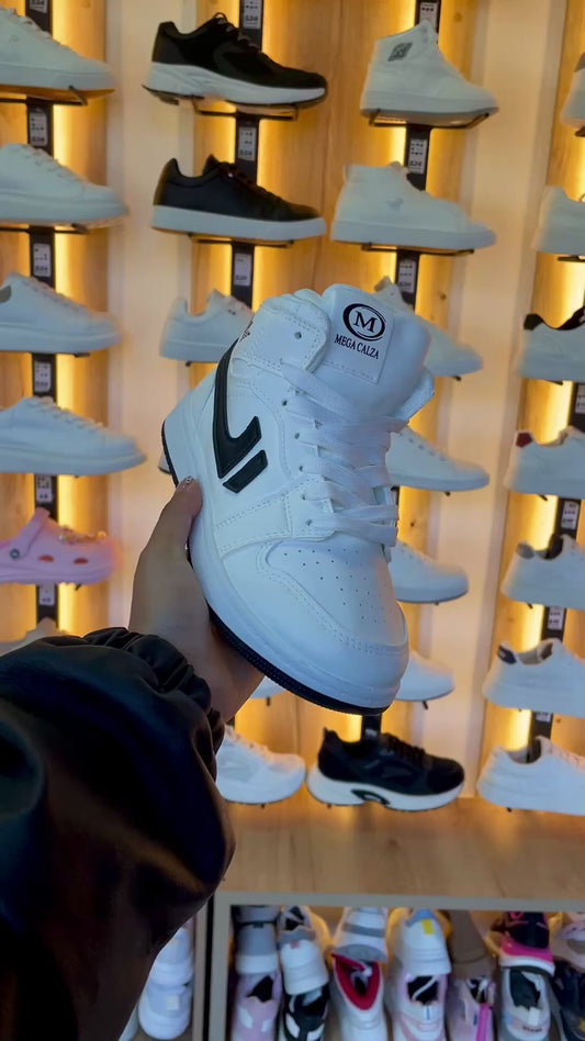 SNEAKER LM B/N NIÑO